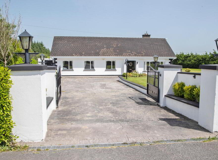 Ballynatray Commons, Lackaroe, P36XD60