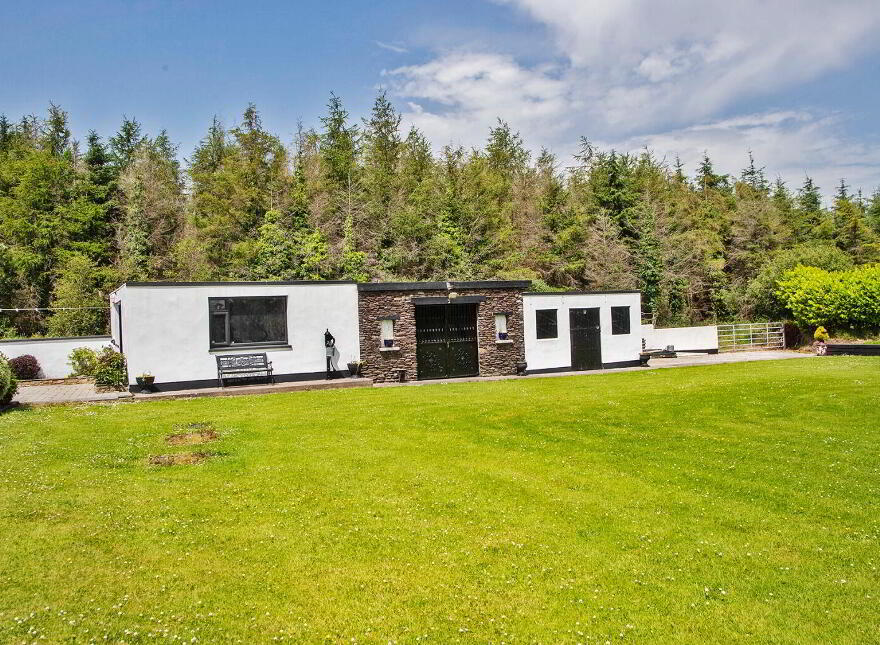 Ballynatray Commons, Lackaroe, P36XD60
