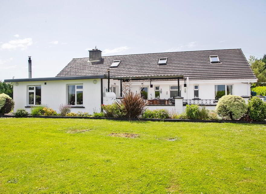 Ballynatray Commons, Lackaroe, P36XD60