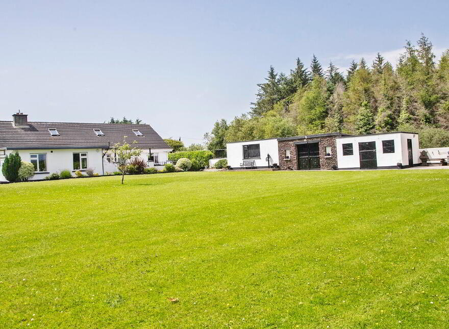 Ballynatray Commons, Lackaroe, P36XD60