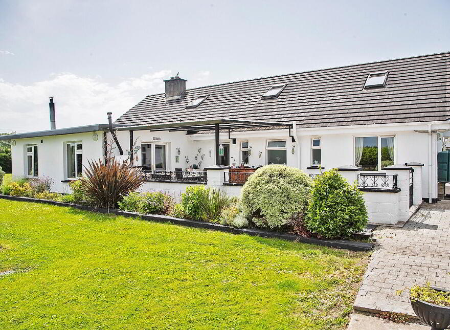 Ballynatray Commons, Lackaroe, P36XD60