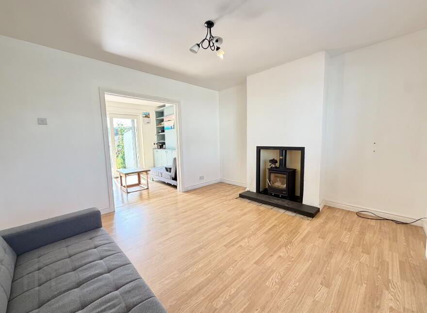 18 Deramore Drive, Ballymena, BT43 7EF