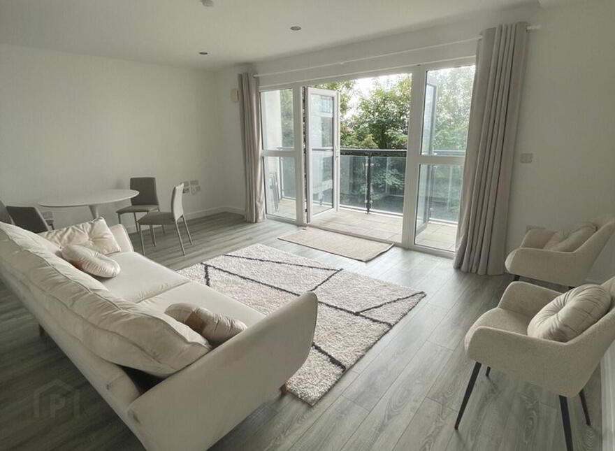 Apt 4 Sandford Building, 25 Bridge End, Belfast, BT5 4AW