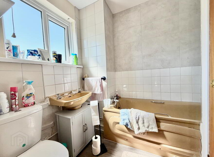 13 Festival Park, Omagh, BT78 1JW