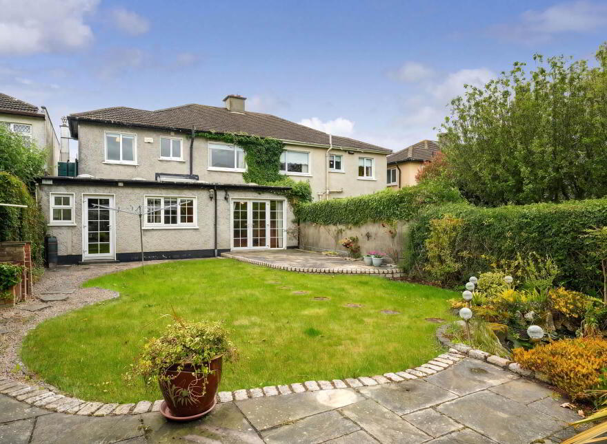 69 Granitefield, Rochestown Avenue, Dún Laoghaire, Dublin, A96N8F8