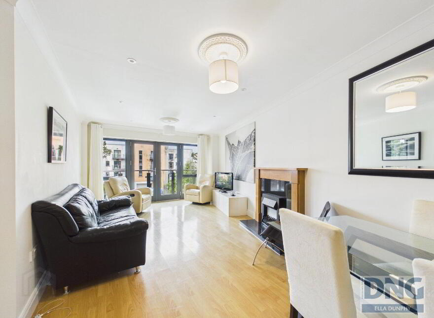 17 The Arches, Barrack Village