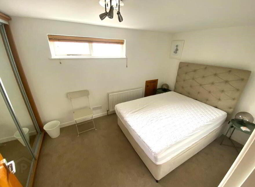 17 Arthur Street, Royal Hillsborough, BT26 6AP