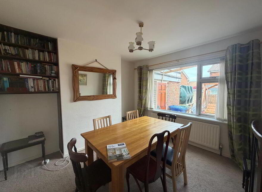 2 Malone Park, Waterside, L'Derry, BT47 5PE
