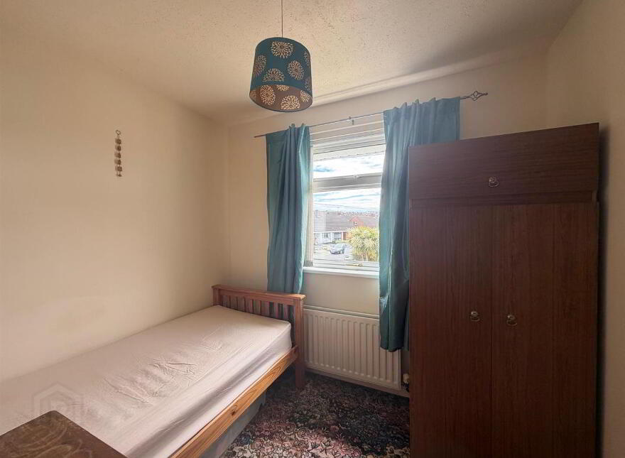 2 Malone Park, Waterside, L'Derry, BT47 5PE
