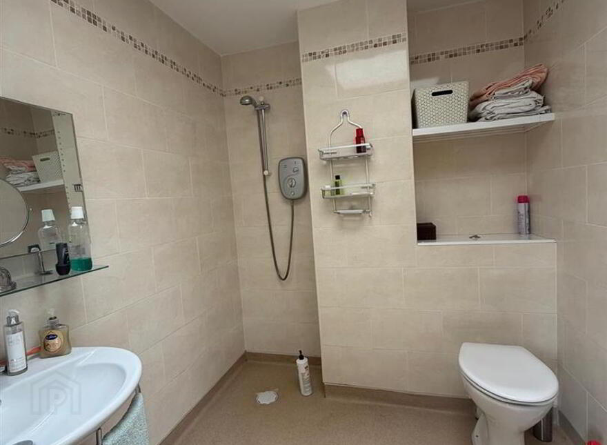 2 Malone Park, Waterside, L'Derry, BT47 5PE