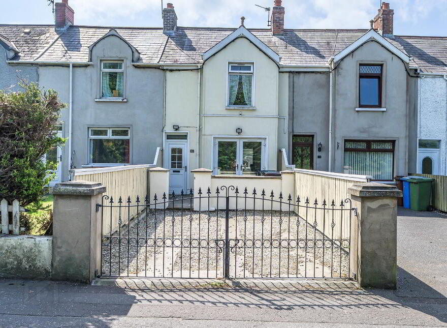 83 Moira Road, Lisburn, BT28 1RH