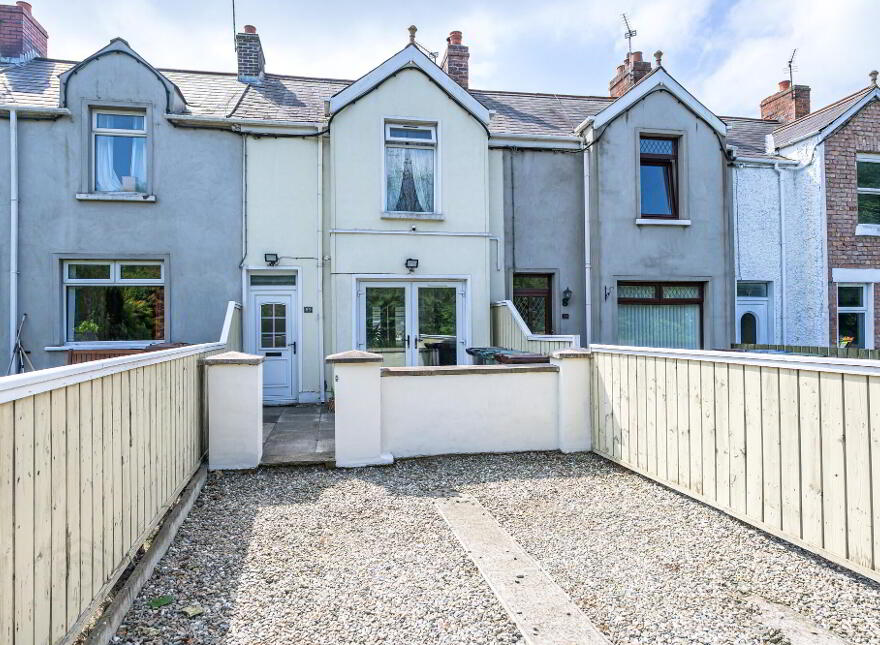83 Moira Road, Lisburn, BT28 1RH