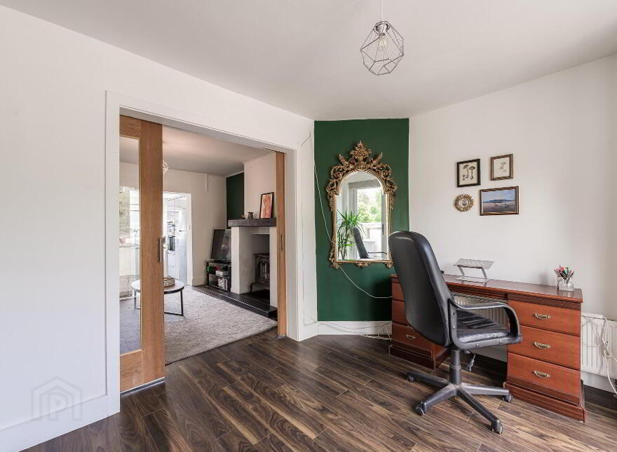 83 Moira Road, Lisburn, BT28 1RH
