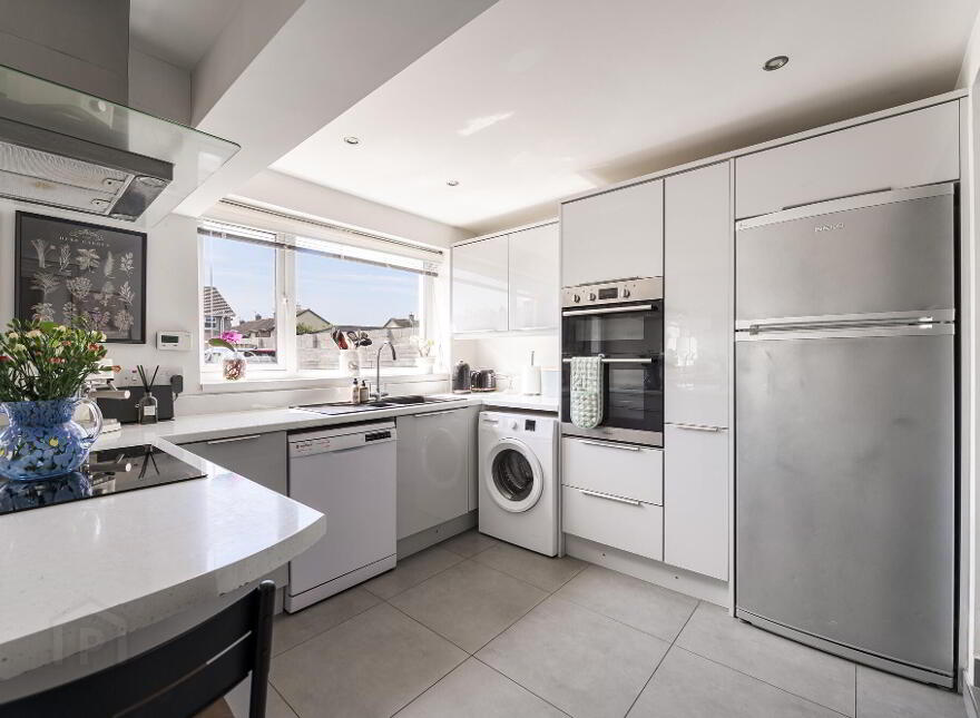 83 Moira Road, Lisburn, BT28 1RH