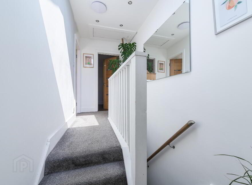 83 Moira Road, Lisburn, BT28 1RH