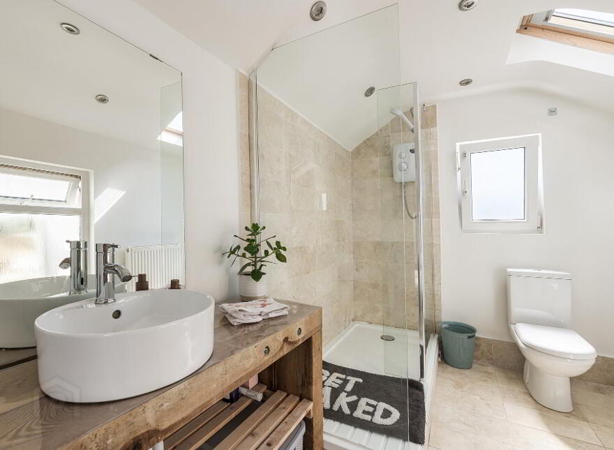 83 Moira Road, Lisburn, BT28 1RH