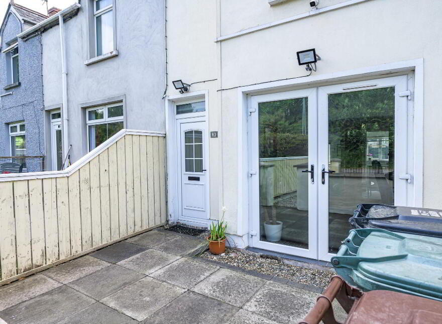 83 Moira Road, Lisburn, BT28 1RH