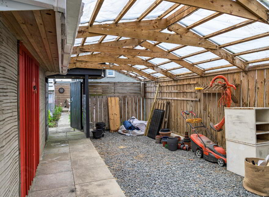 83 Moira Road, Lisburn, BT28 1RH