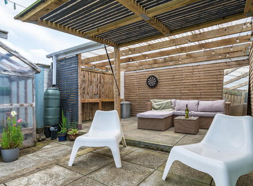 83 Moira Road, Lisburn, BT28 1RH