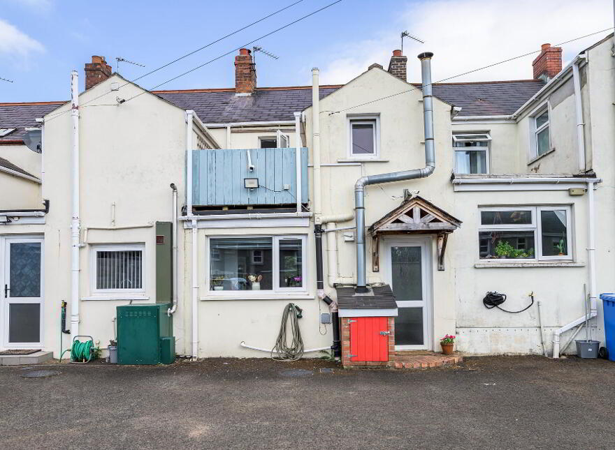 83 Moira Road, Lisburn, BT28 1RH