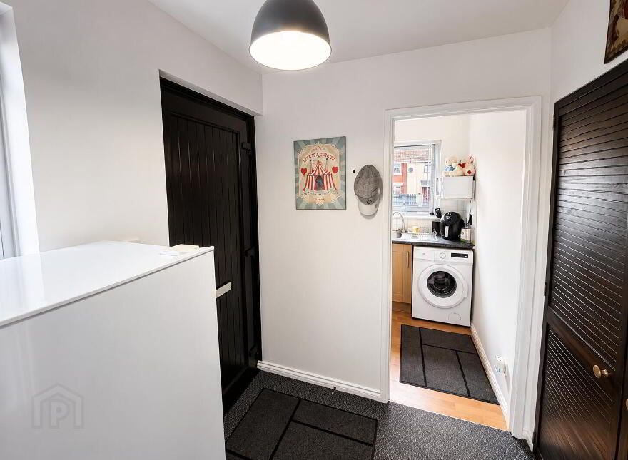 3 Warren Grove, Lisburn, BT28 1JG