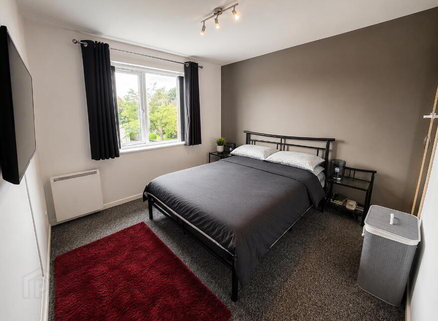 3 Warren Grove, Lisburn, BT28 1JG
