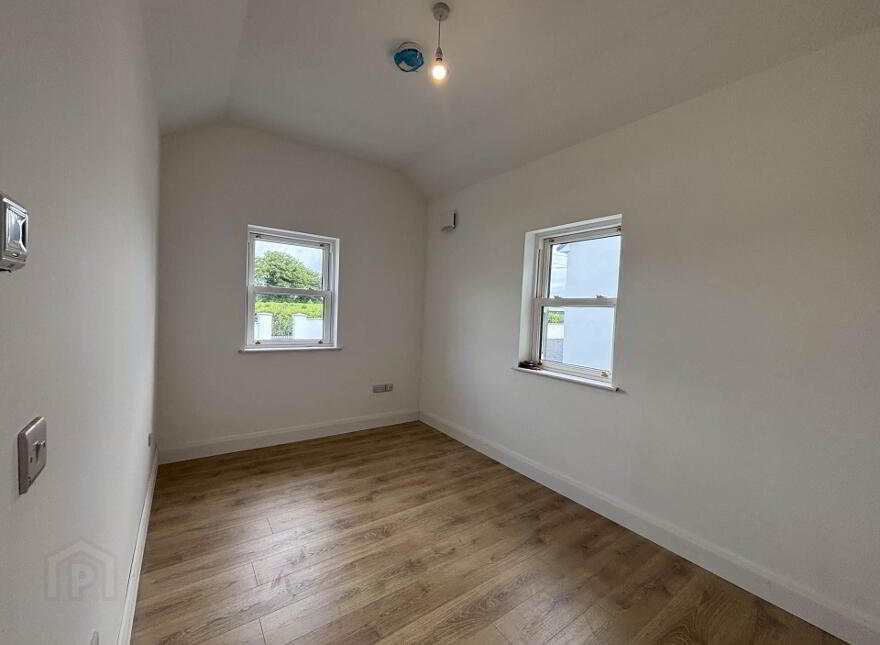 Grove View, Tinlough, Birr, Carrig, R42F623