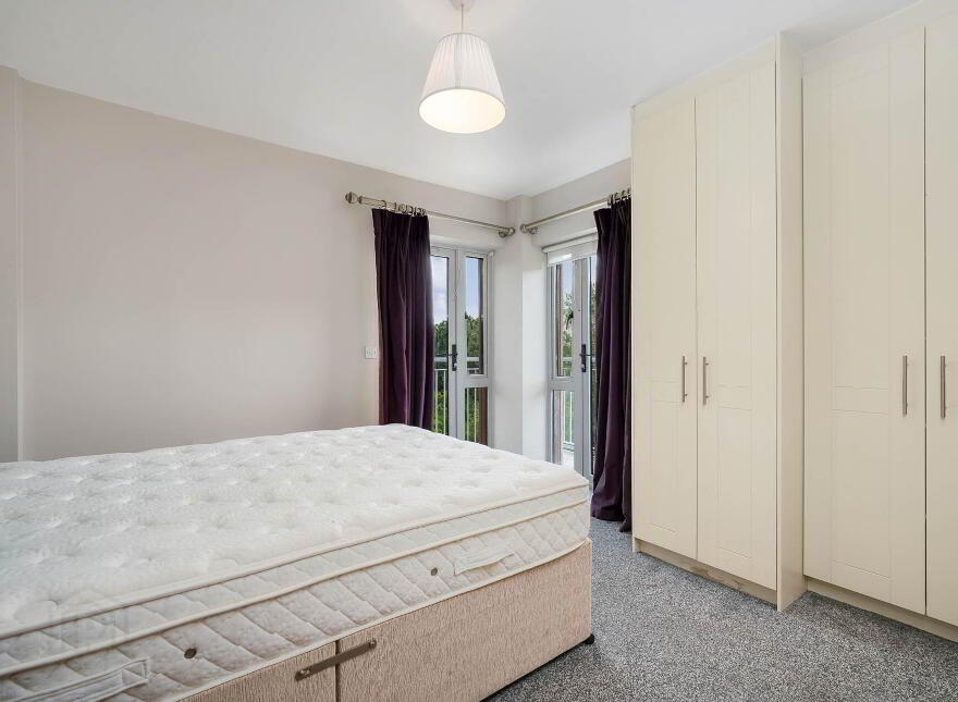 94 Cluain Shee, Aiken`s Village, Sandyford, Dublin, D18X628