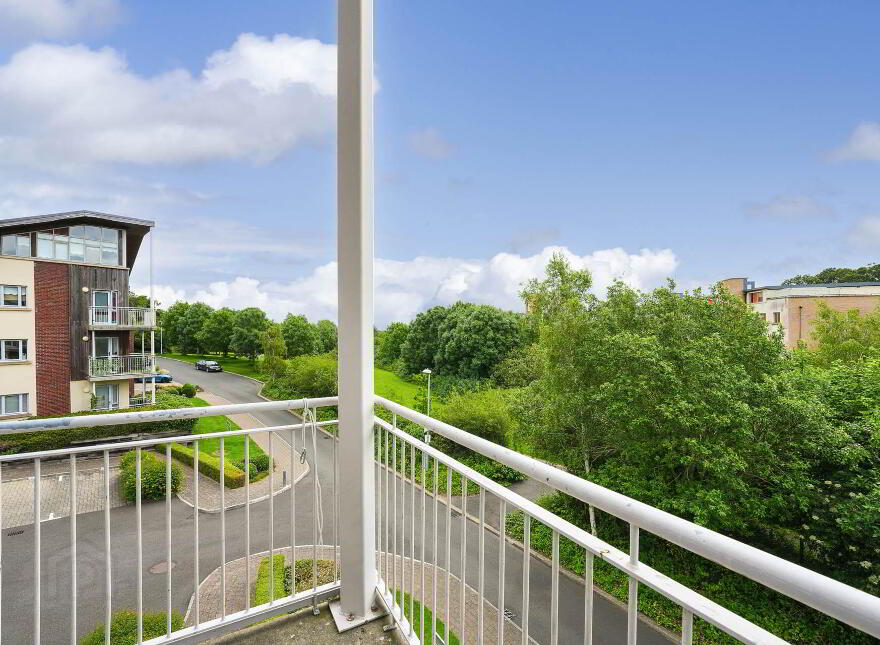 94 Cluain Shee, Aiken`s Village, Sandyford, Dublin, D18X628