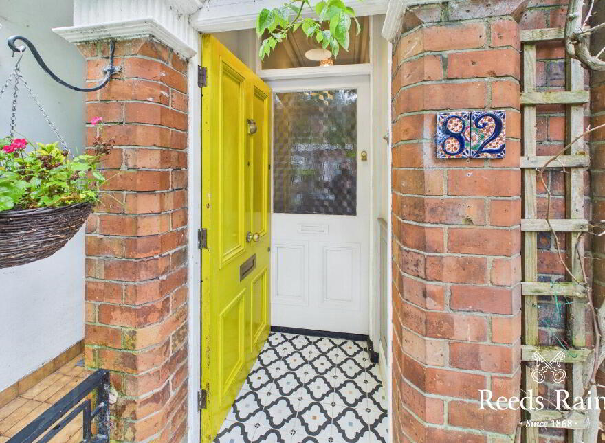 82 Deramore Avenue, Belfast, BT7 3ES