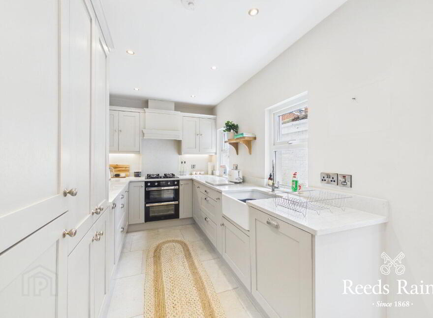 82 Deramore Avenue, Belfast, BT7 3ES