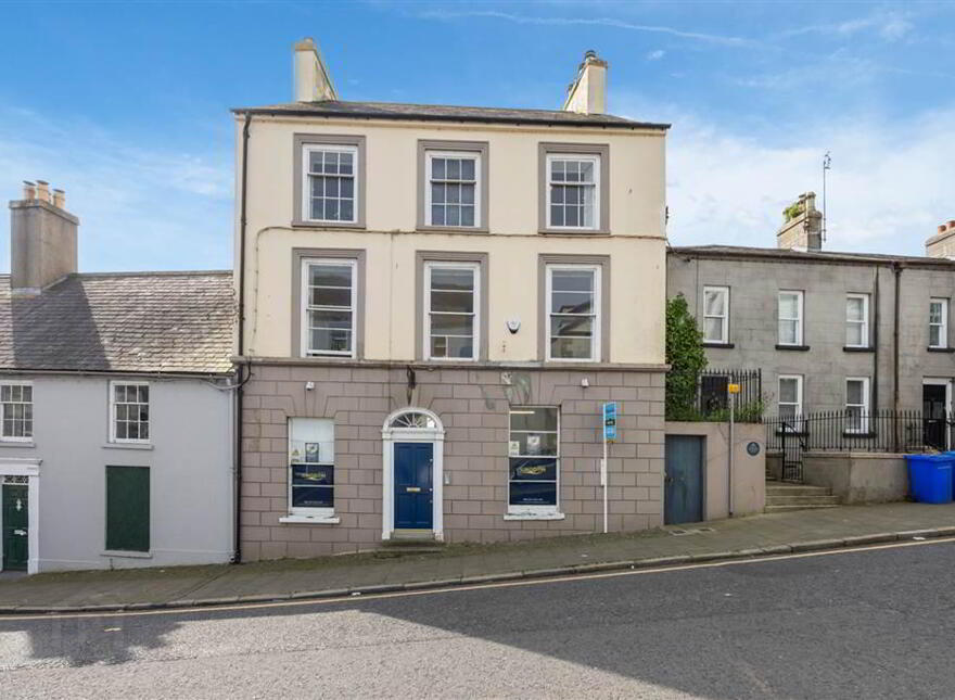 32 English Street, Downpatrick, BT30 6AB