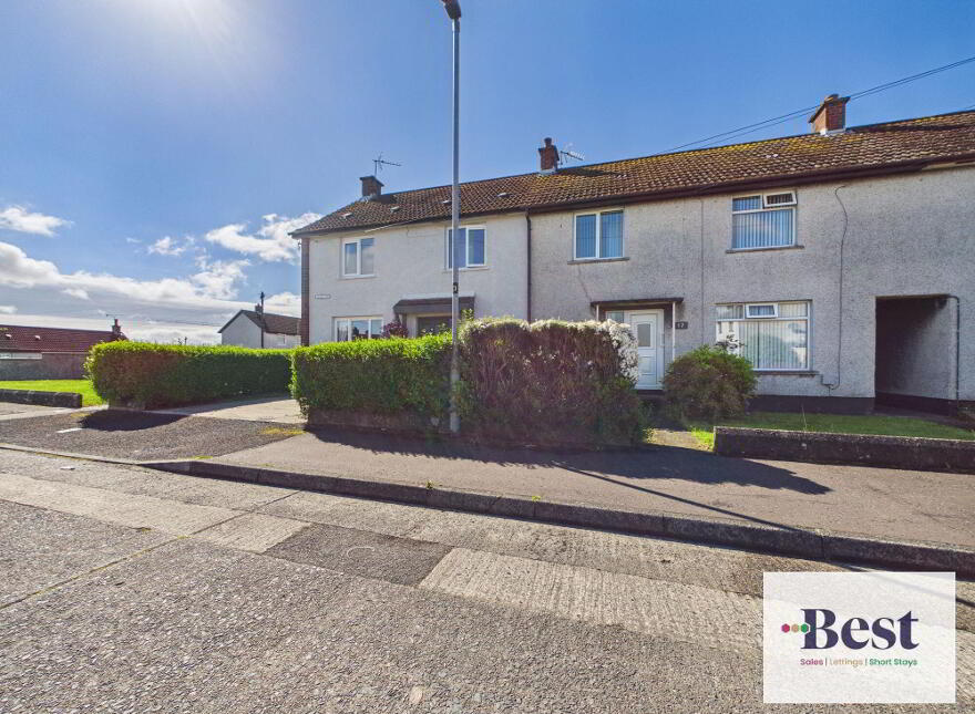 17 Knockdhu Park, Larne, BT40 2EJ
