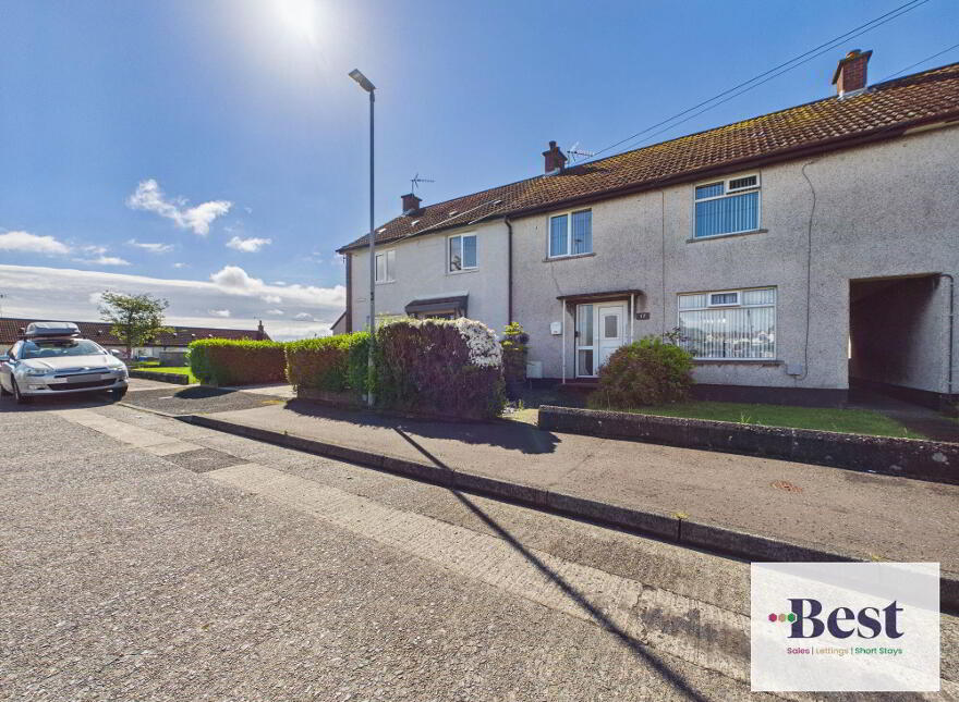 17 Knockdhu Park, Larne, BT40 2EJ