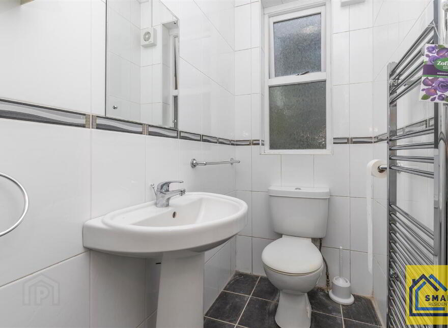 Flat 6 Moyrath House, 1B Hawthornden Gardens, Belfast, BT4 2HF