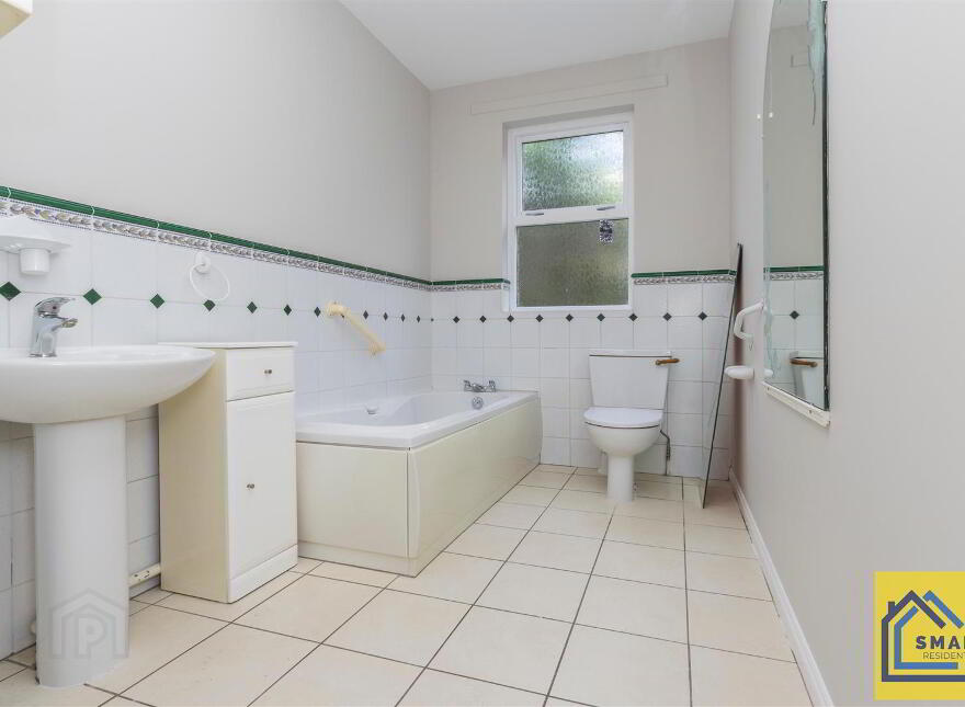 Flat 6 Moyrath House, 1B Hawthornden Gardens, Belfast, BT4 2HF