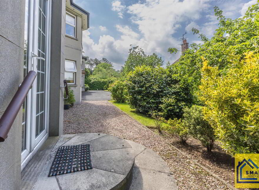 Flat 6 Moyrath House, 1B Hawthornden Gardens, Belfast, BT4 2HF