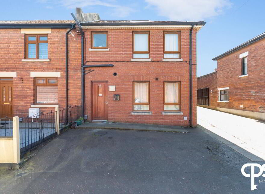Apt 2, 172 Tates Avenue, Belfast, BT12 6ND