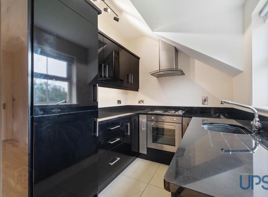 APT 11, 3 The Manor, Blacks Road, Belfast, BT10 0TJ