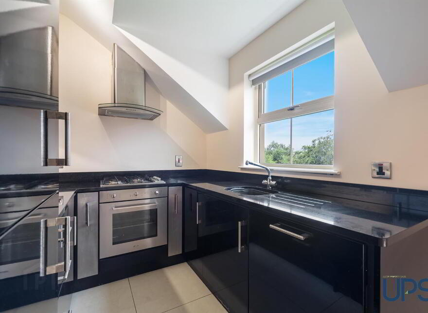 APT 11, 3 The Manor, Blacks Road, Belfast, BT10 0TJ