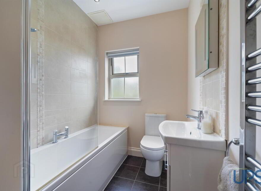 APT 11, 3 The Manor, Blacks Road, Belfast, BT10 0TJ