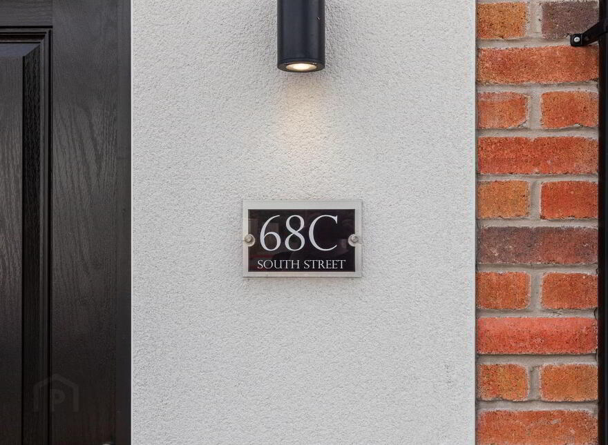 68c South Street, Newtownards, BT23 4JU