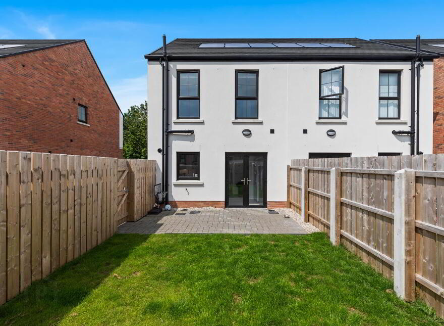 68c South Street, Newtownards, BT23 4JU