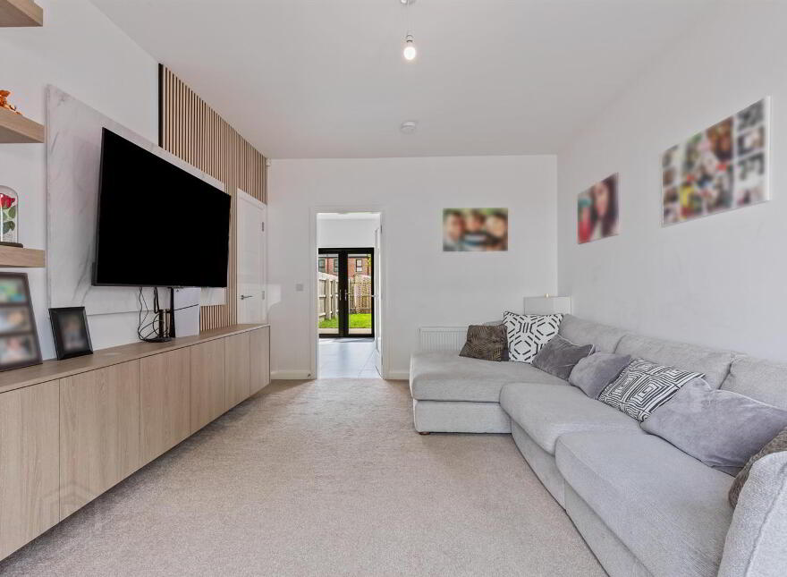 68c South Street, Newtownards, BT23 4JU