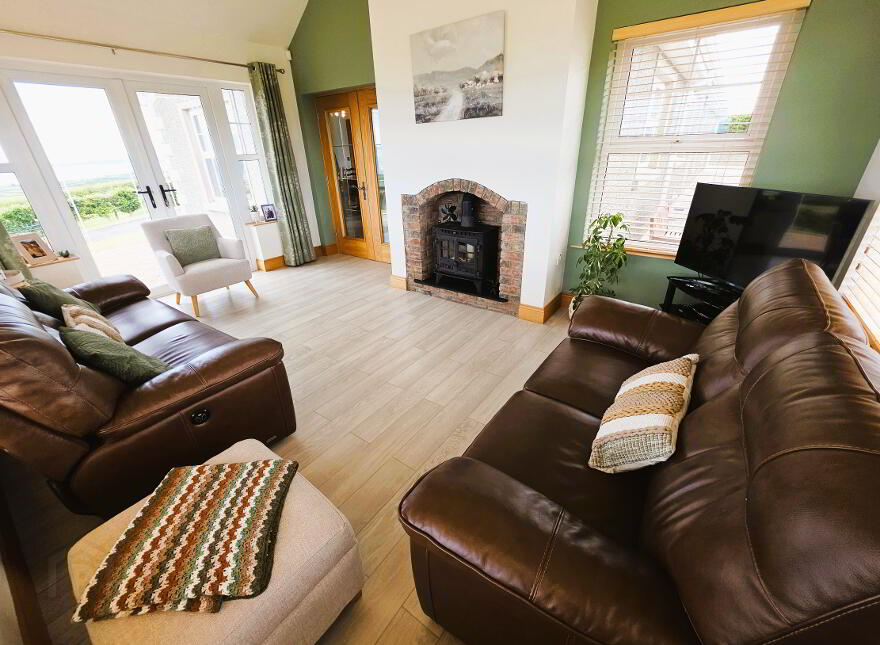 Highview, 51 Vale Road, Greysteel, Londonderry, BT47 3BL