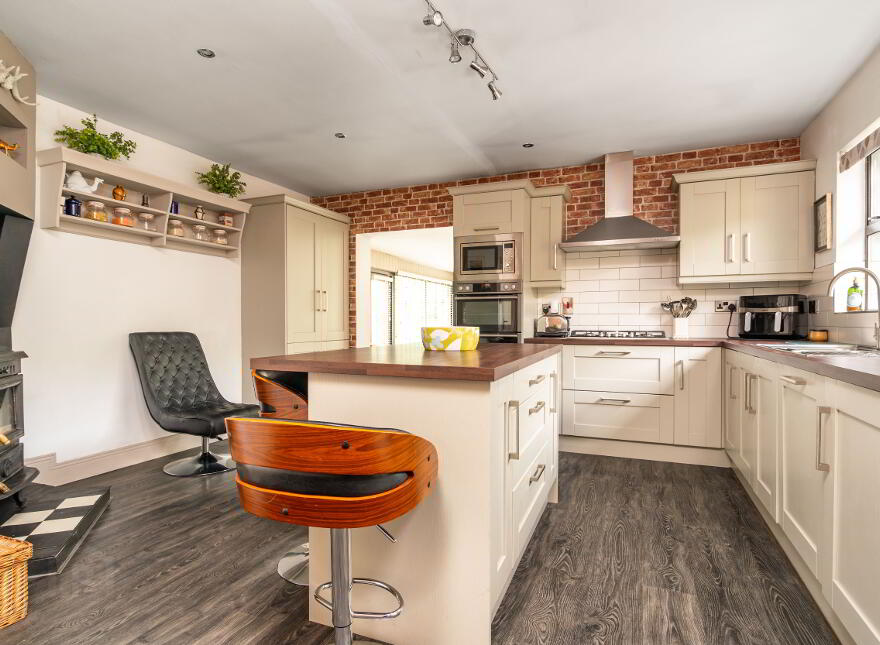 Milltown Bungalow, Buncrana, F93D9C6