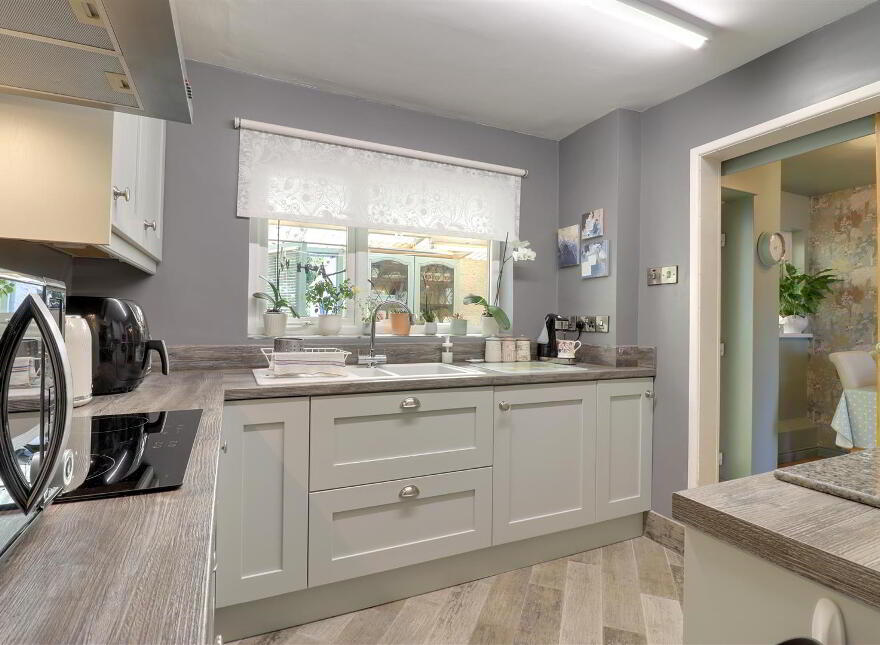 10 Island View Road, Greyabbey, Newtownards, BT22 2QD