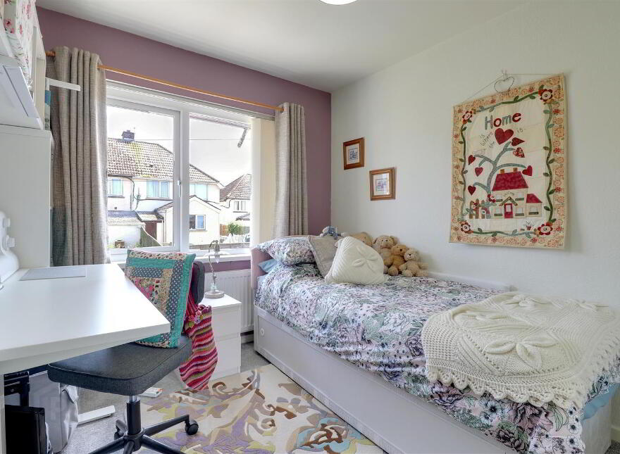 10 Island View Road, Greyabbey, Newtownards, BT22 2QD