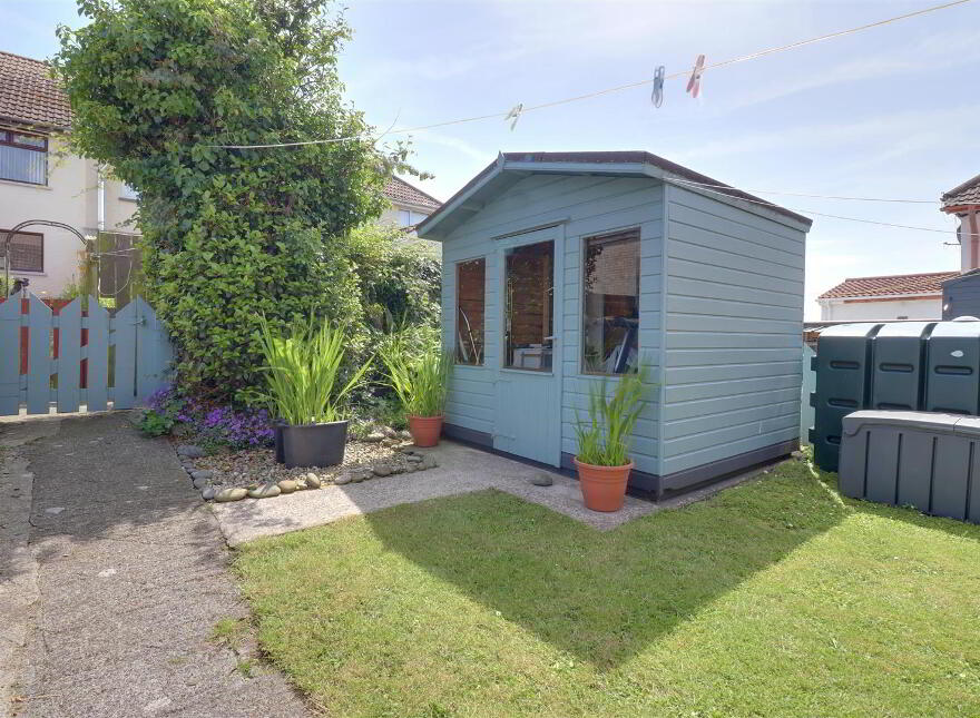 10 Island View Road, Greyabbey, Newtownards, BT22 2QD