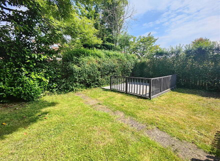 25 Waveney Drive, Belfast, BT15 4FT